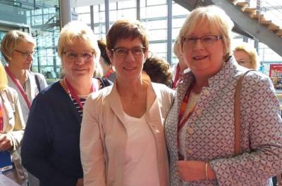 Elisabeth Voss, Annette Kramp-Karrenbauer u. Berta Hendricks